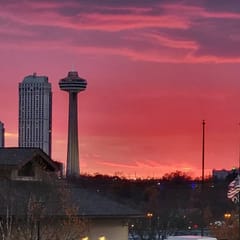 Grand View | Walk to Falls, Casino & Attractions