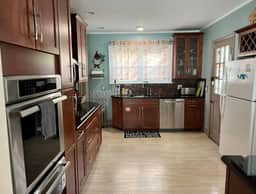 *Big Historic Home*A/C*Parking* - Image 5