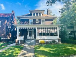 *Close to the Falls*Big Historic Home*A/C*Parking* - Image 2