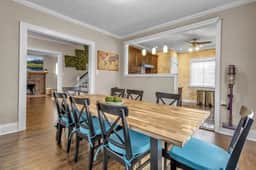 *New*Close to Falls*Beautiful*Spacious*Parking*A/C - Image 3