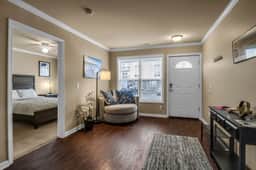 Spacious 3 bed/3 bath  Apartment No stairs - Image 4