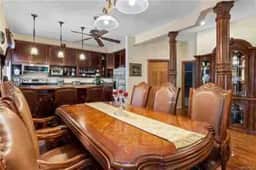 Very Spacious 4 Bedroom & 4 baths Niagara Falls - Image 4