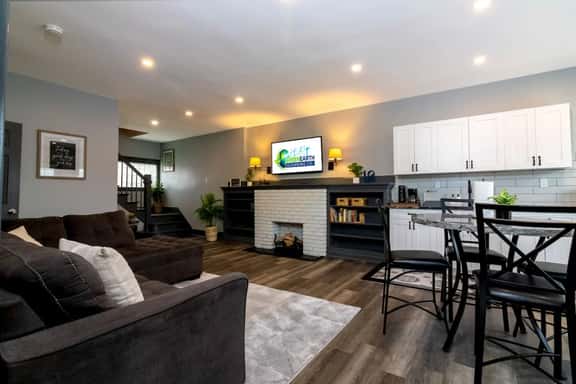 The Green Ashland-4BR,2BTH minutes from the Falls - Image 1