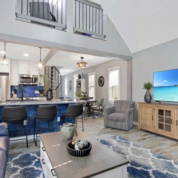 *Perfect Vacation* Cozy Lancaster Village Bungalow - Image 1