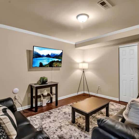 Spacious 3 bed/3 bath  Apartment No stairs - Image 1