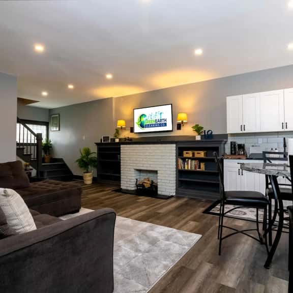 The Green Ashland-4BR,2BTH minutes from the Falls - Image 1