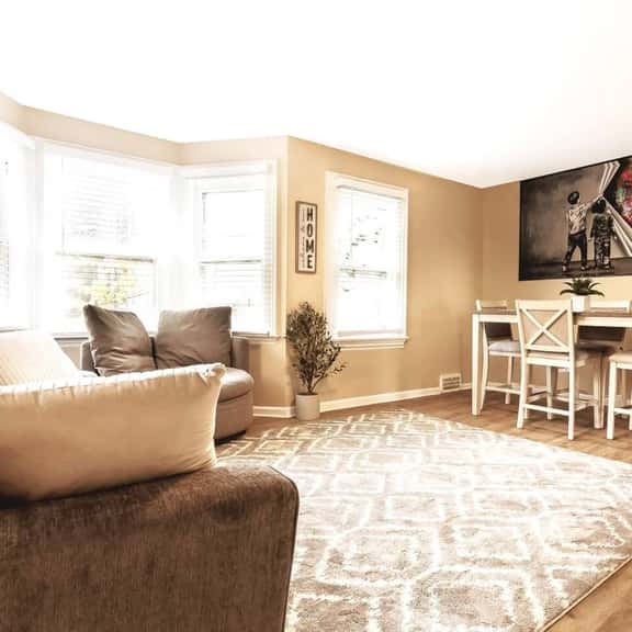 The Green Willow- 2BR 1 Bath near the falls - Image 1