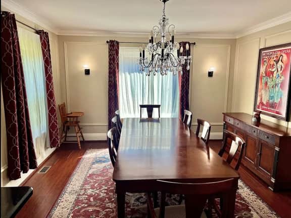*Big Historic Home*A/C*Parking* - Image 3