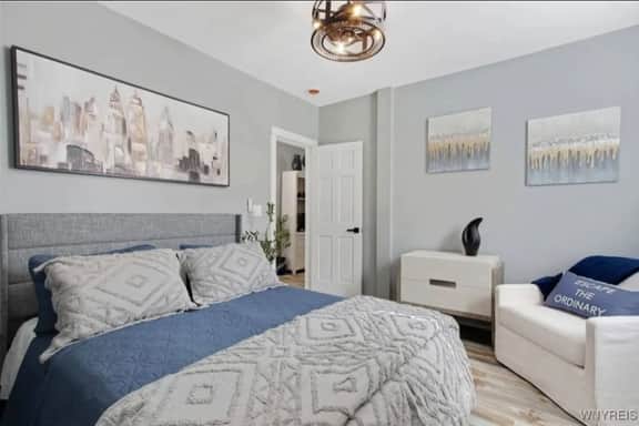 *Perfect Vacation* Cozy Lancaster Village Bungalow - Image 3