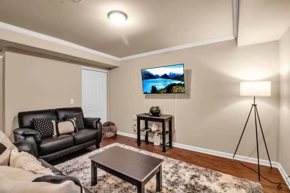 Spacious 3 bed/3 bath  Apartment No stairs - Image 2