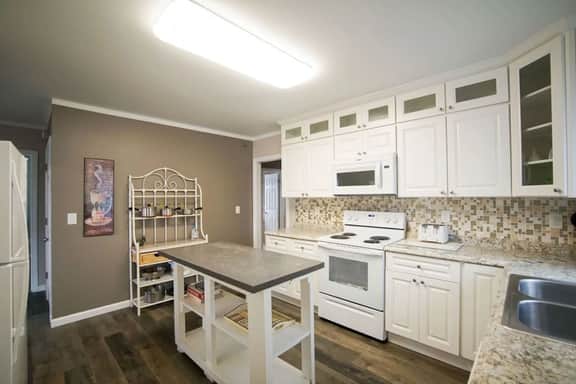 Perfect for Large Groups 10BR Sleeps 26 Near Falls - Image 3