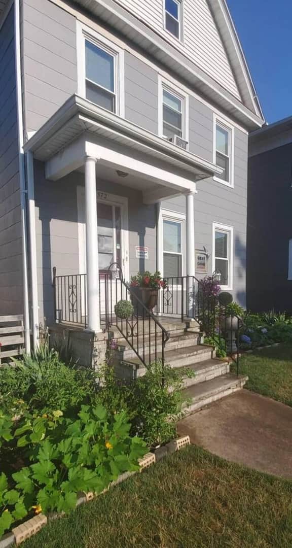 Gray Goose - Walk to Falls | Spacious 4BR Home - Image 5
