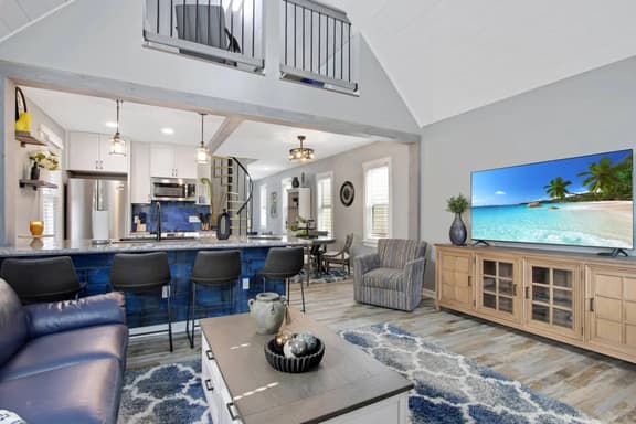 *Perfect Vacation* Cozy Lancaster Village Bungalow - Image 1